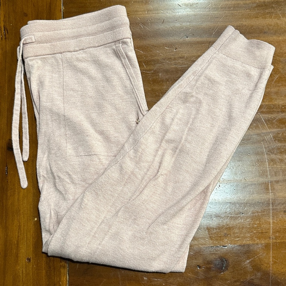 Pink Victorias Secret Pajama Pants. The V is falling off as shown in picture.